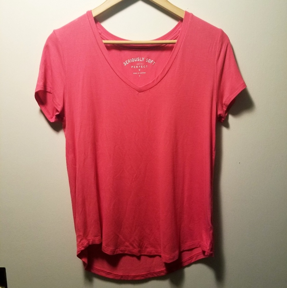 American Eagle Seriously Soft Perfect V